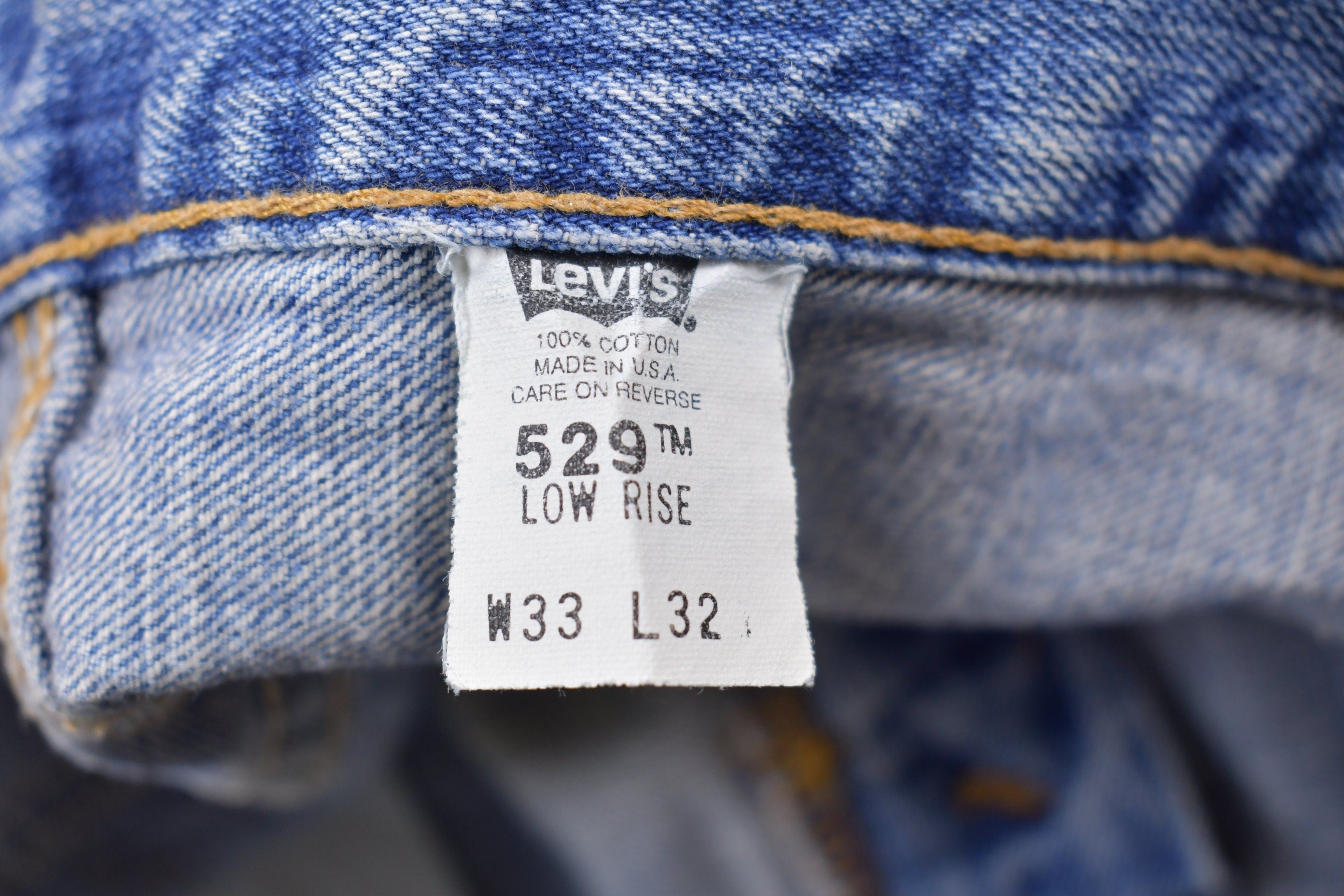 Vintage 1990s Levi's 529 Red Tab Jeans Size 34 x 32