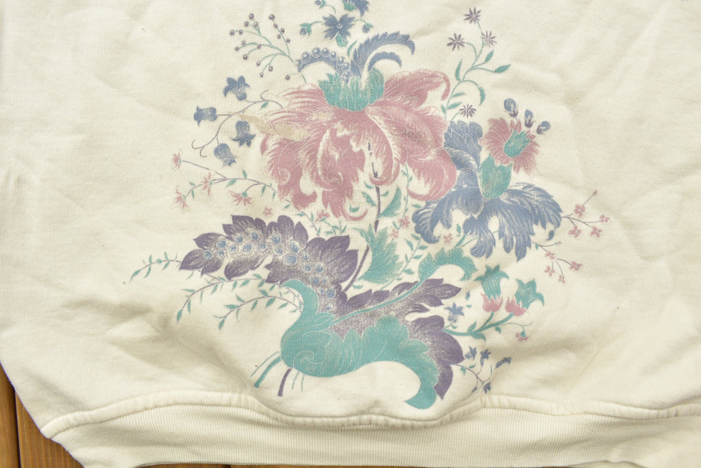 Vintage 1990s Footlocker Floral Crewneck Sweater