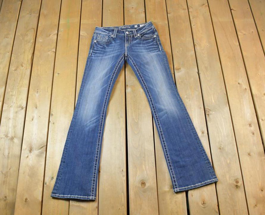 Vintage Y2K Miss Me Bedazzled Low Rise Jeans Size 26x31