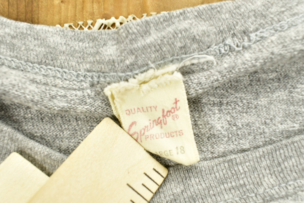 Vintage 1980s University of Notre Dame Collegiate T-Shirt / NCAA Tee / Single Stitch / Americana / Sportswear / Athleisure