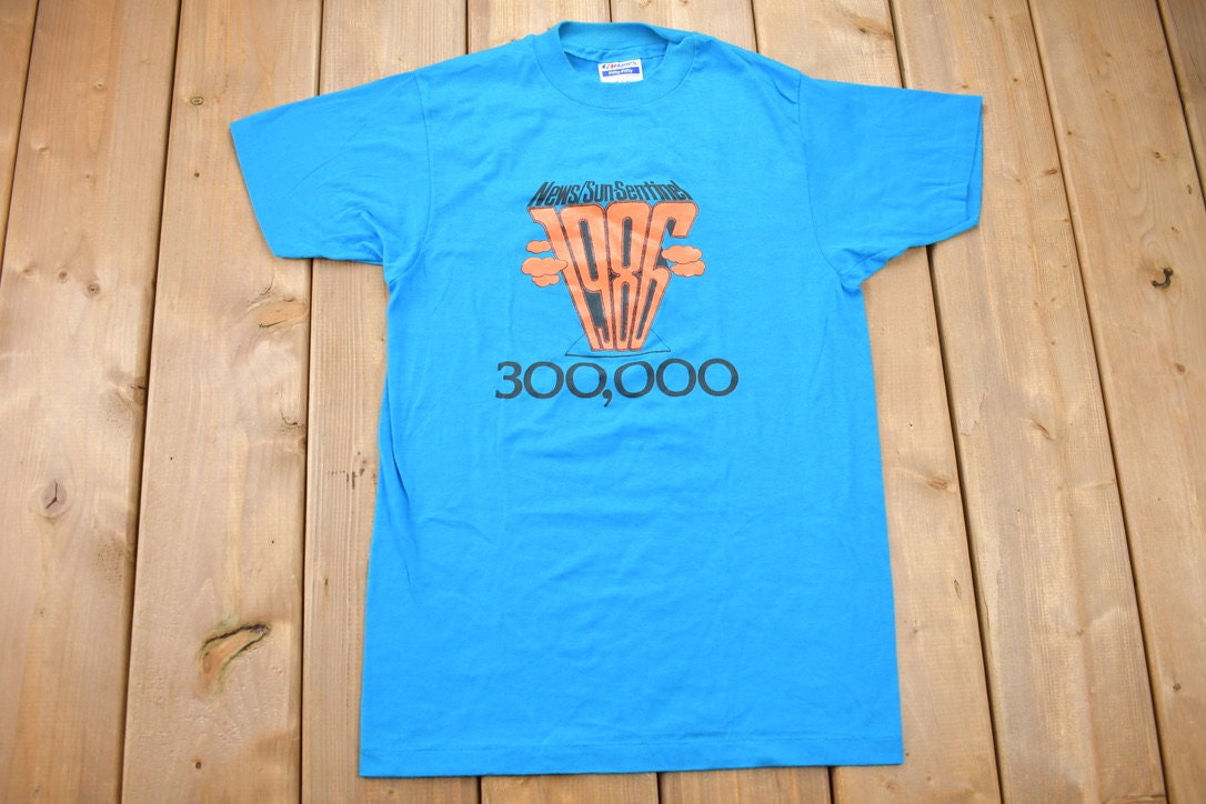 Vintage 1986 News Sun Sentinel 300,000 Souvenir T-Shirt 80s Hanes 50 50