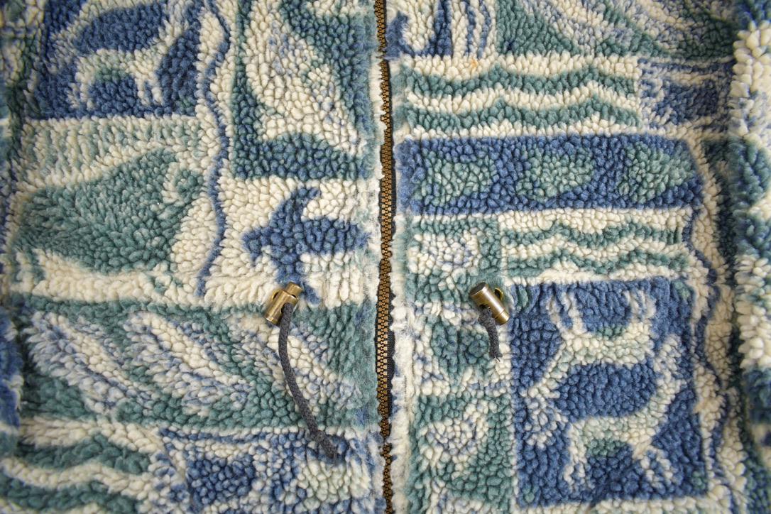 Vintage 1990s Coastlines Fashion For Canada Abstract Pattern Fleece Sweater