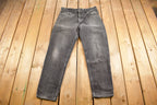 Vintage 1990s Levi's 550 Red Tab Denim Jeans Size 33 x 30