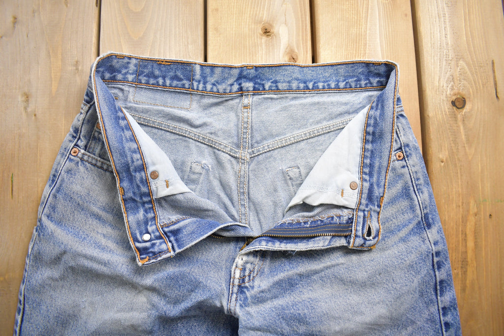 Vintage 1990s Levi's 550 Red Tab Denim Jeans Size 30 x 31