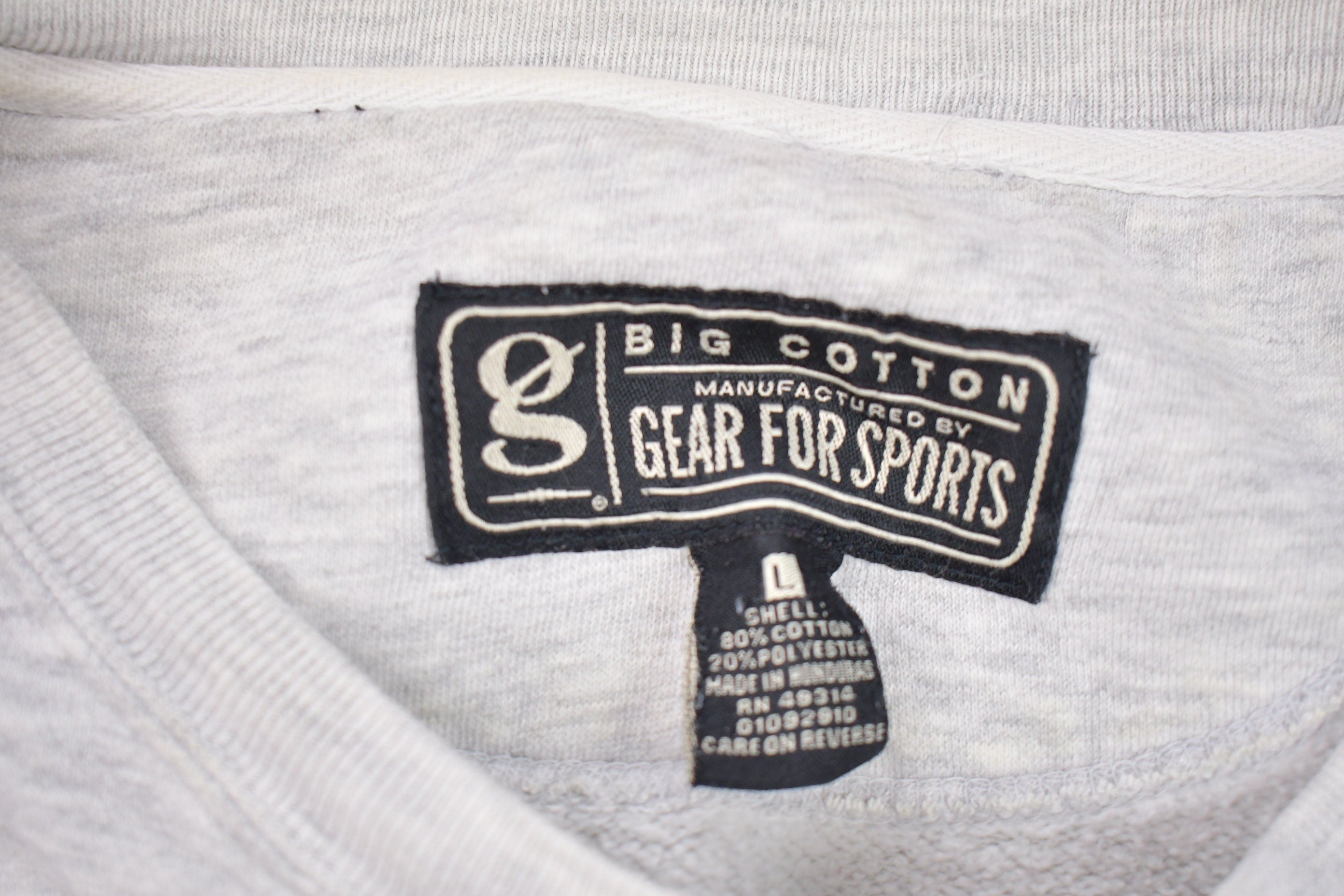 Vintage 1990s Marshfield Wisconsin Embroidered Crewneck Sweatshirt