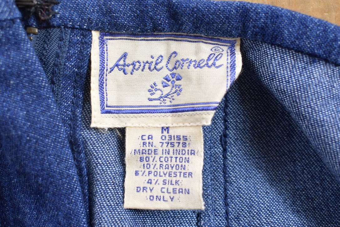 True Vintage 1990s April Cornell Denim Skirt Size 30 x 30.5