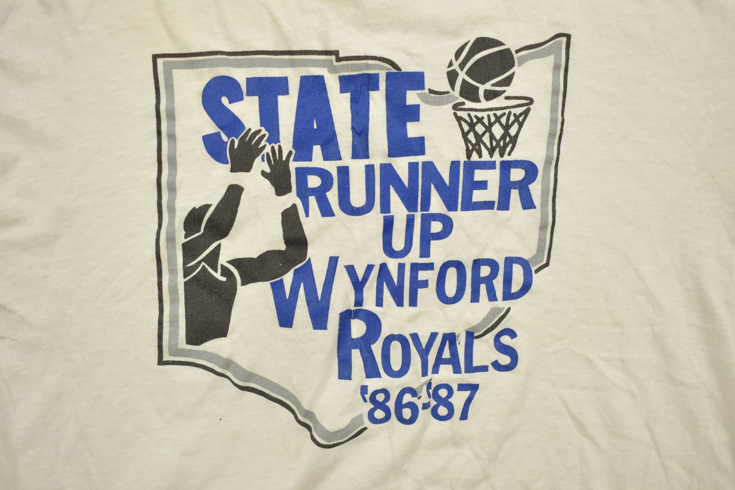 Vintage 1980s Wynford Royals Basketball Graphic T-Shirt