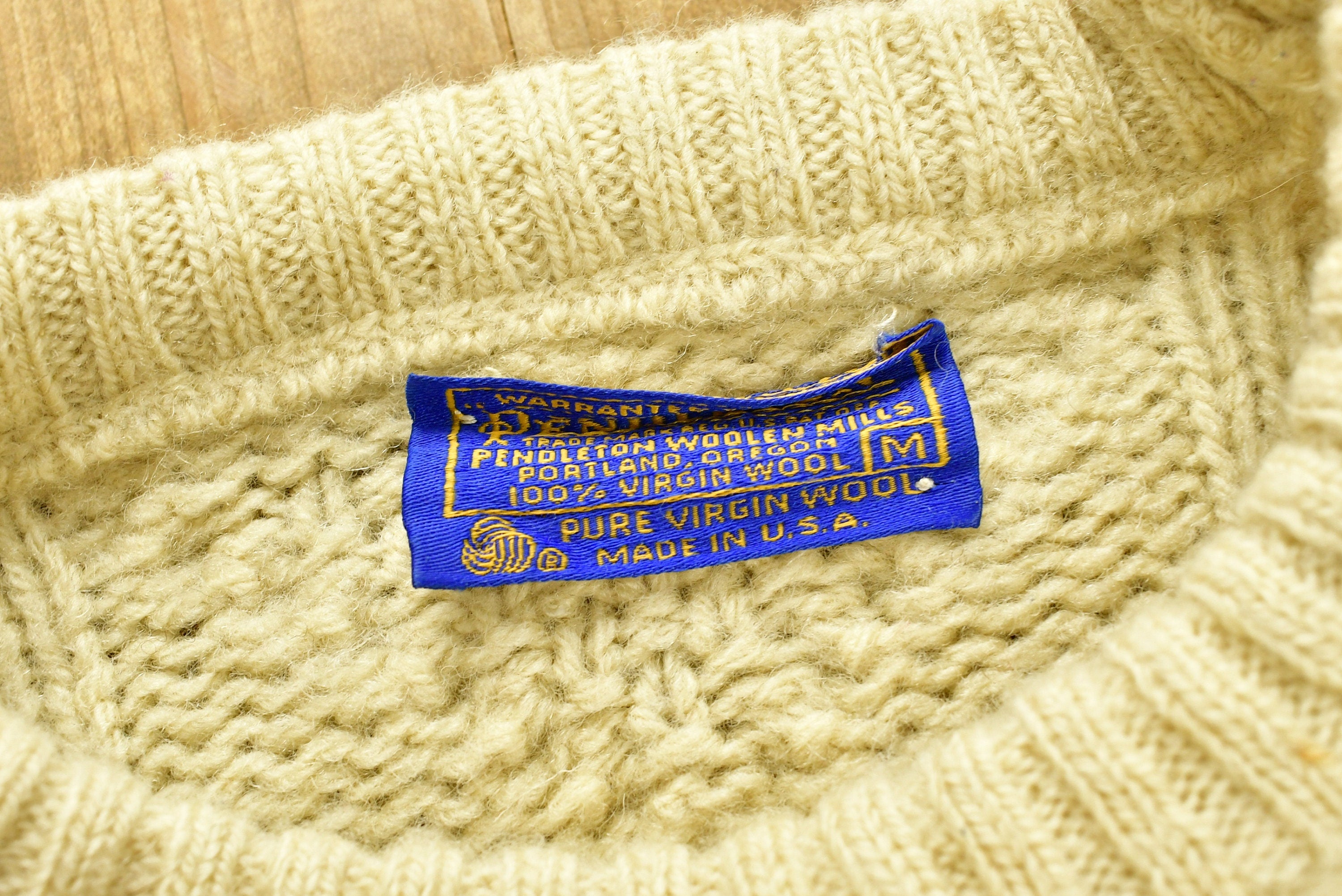 Vintage Pendleton 1980s Cropped Cable Knit Sweater