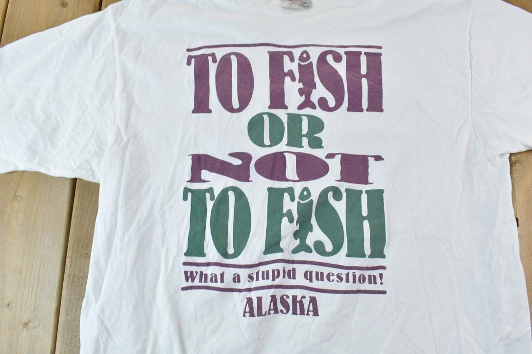 Vintage 1990s Alaska Fishing Souvenir T-Shirt