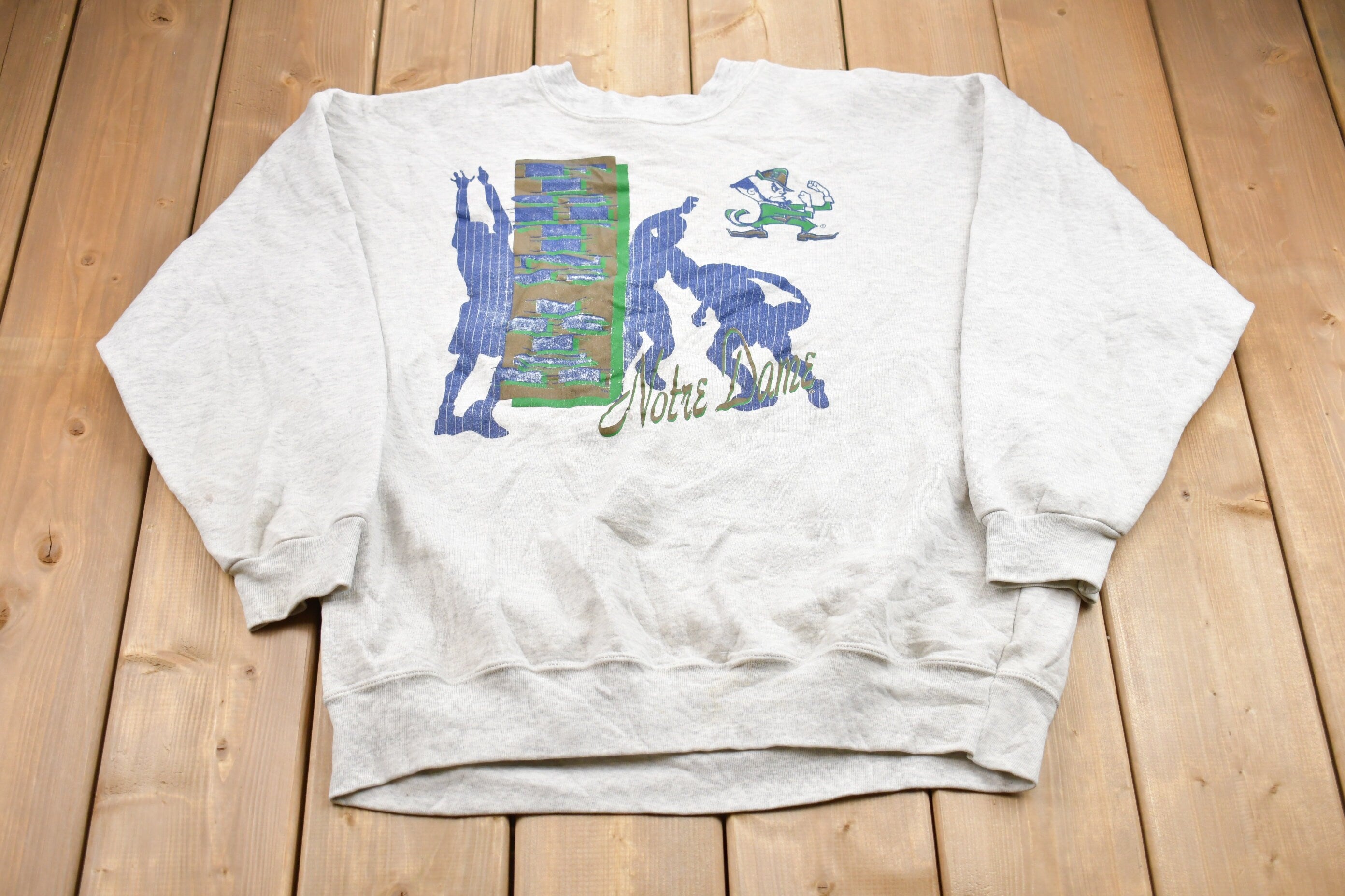 Vintage 1990s University of Notre Dame Fighting Irish Graphic Collegiate Crewneck