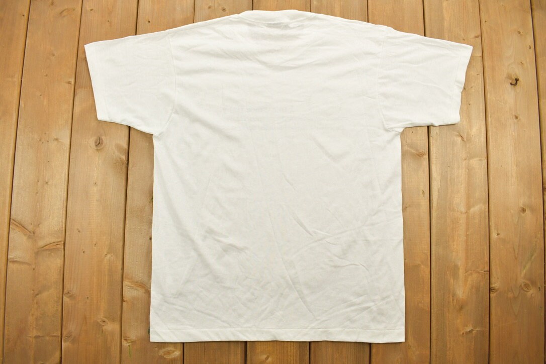 Vintage 1990s Grace Baby Hospital Ontario Graphic T-Shirt