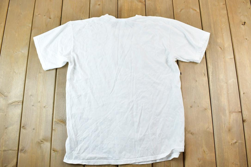 Vintage 1990s Laundry Line Souvenir T-Shirt
