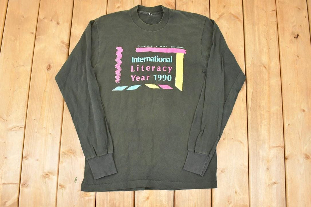 Vintage 1990 International Literacy Year Graphic Print Crewneck Shirt Men's M