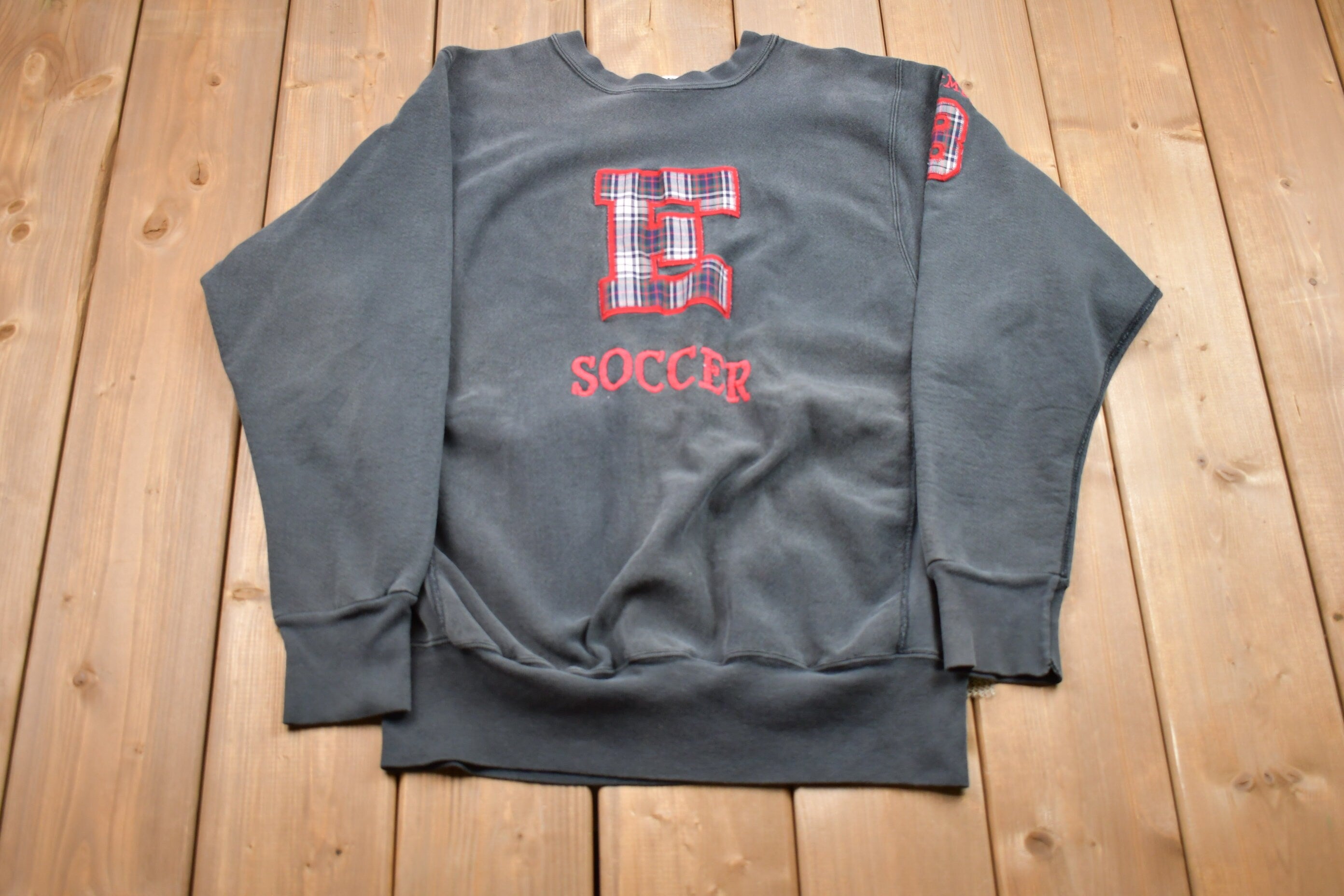 Vintage 1990s Medallion Soccer Sportswear Embroidered Crewneck / 90s Crewneck / Vintage Big E Varsity Sweater / Collegiate Sweatshirt