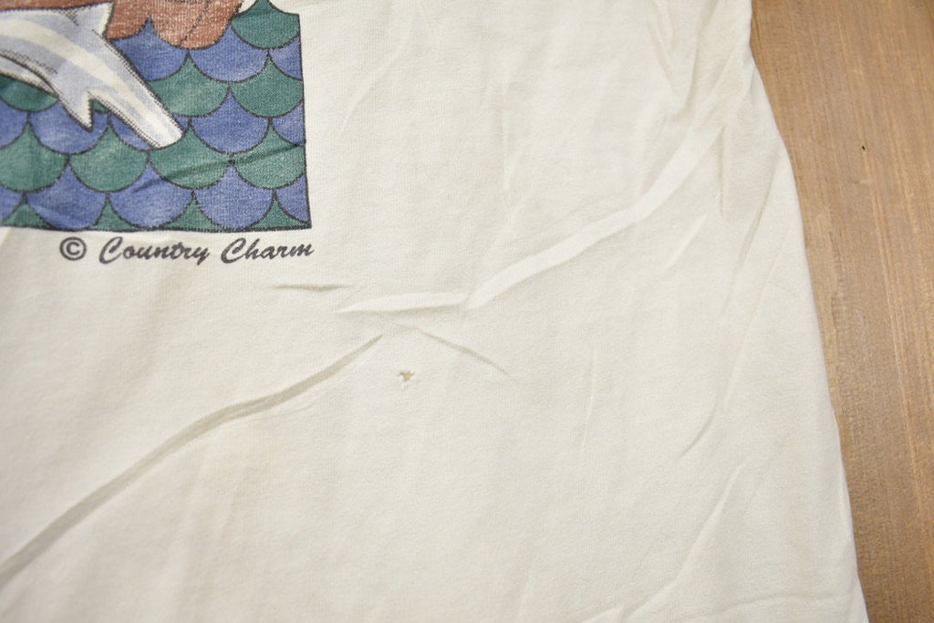 Vintage 1990s Animals on a Boat rainbow Graphic T-Shirt