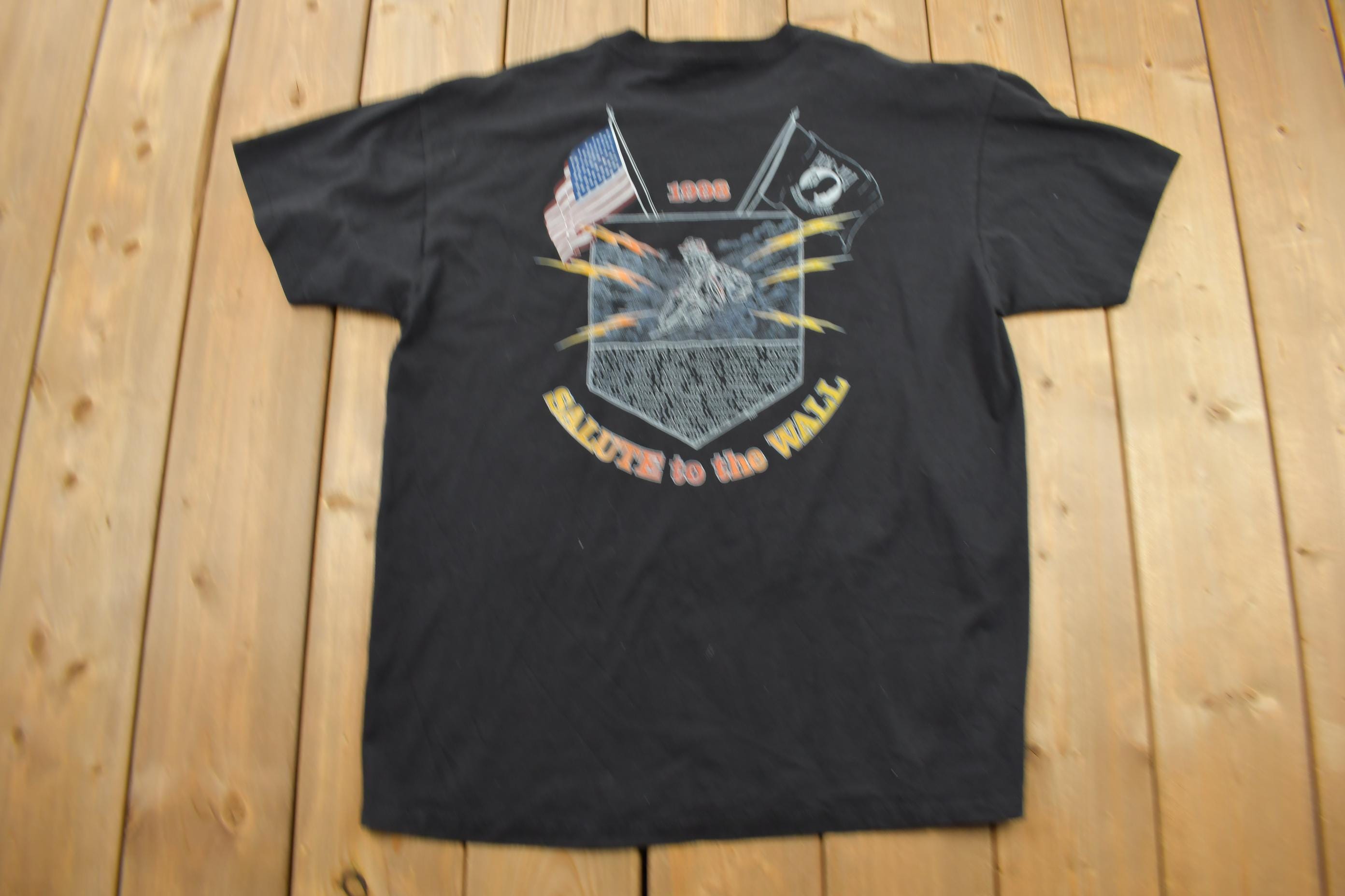 Vintage 1998 Rolling Thunder Ride To The Wall Salute To The Wall Graphic T-Shirt