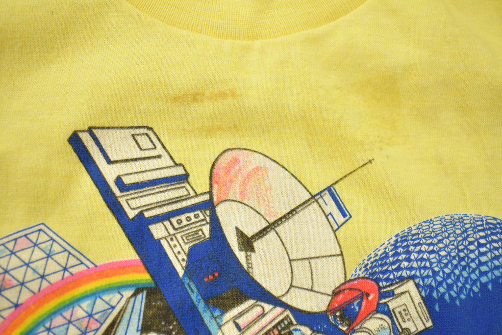 Vintage 1982 Walt Disney World Future World Epcot Center T-Shirt