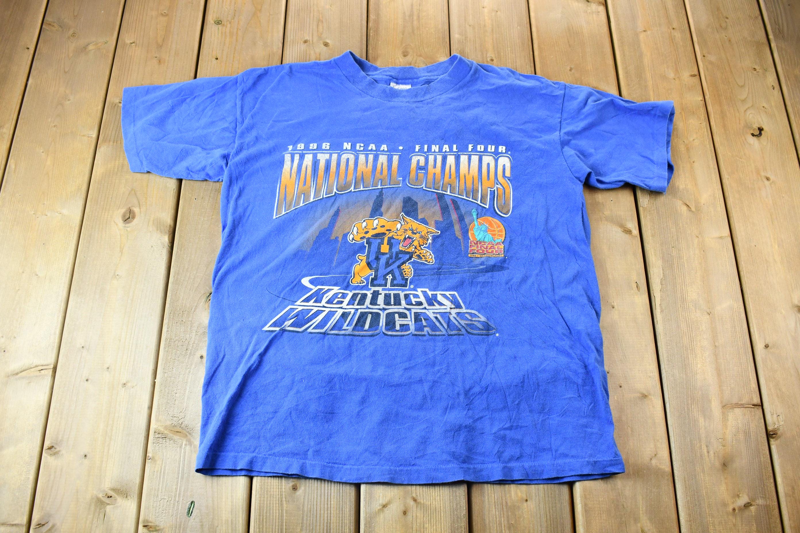Vintage 1996 University of Kentucky Wildcats NCAA Basketball National Champions Collegiate Graphic T-Shirt