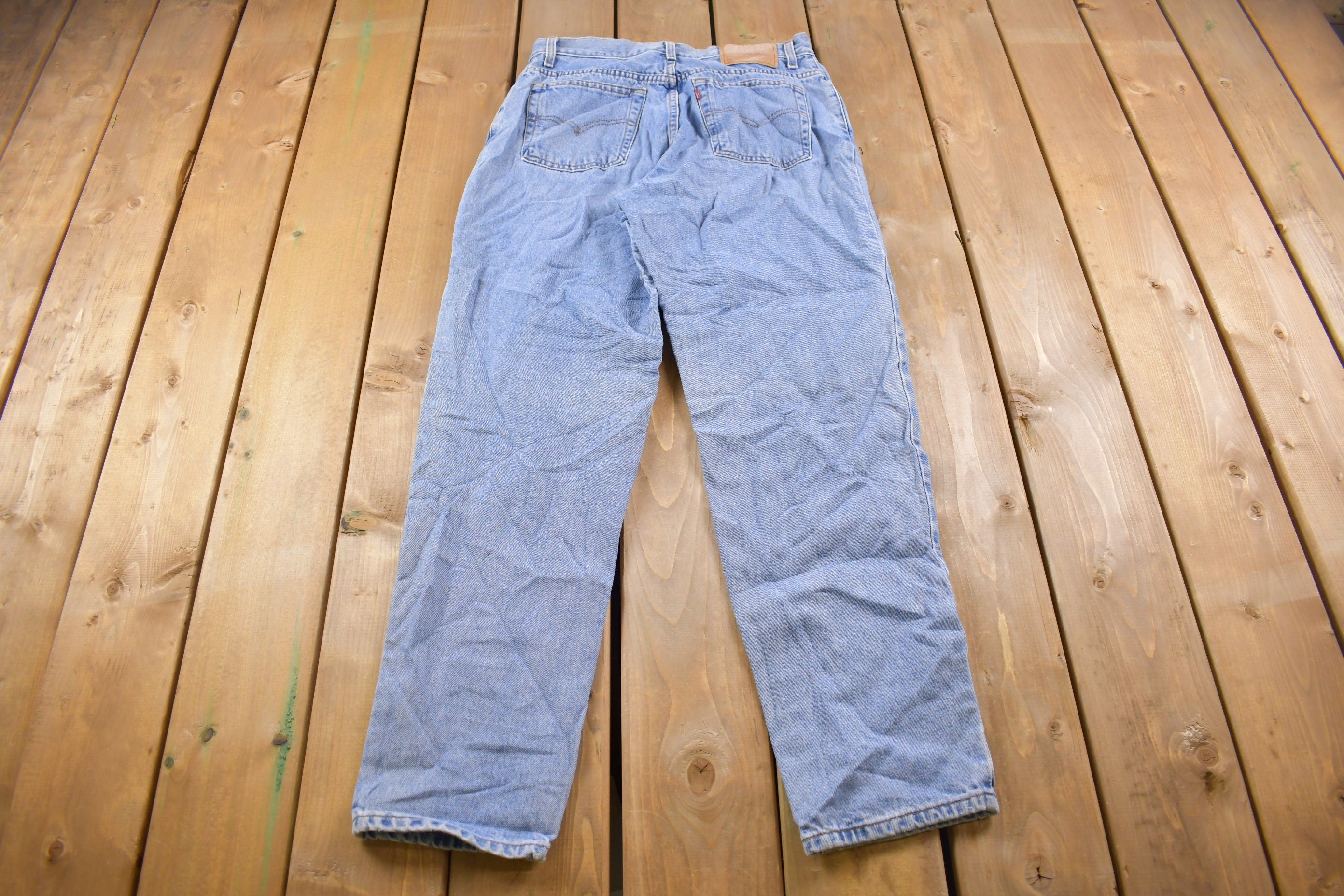 Vintage 1990s Levi's 550 Red Tab Jeans Size 30 x 32