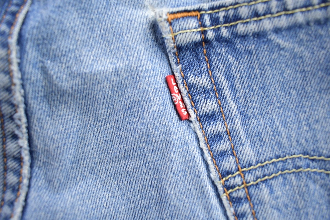 Vintage 2000s Levi's 550 Jeans Men's 33 x 30 Vintage Denim