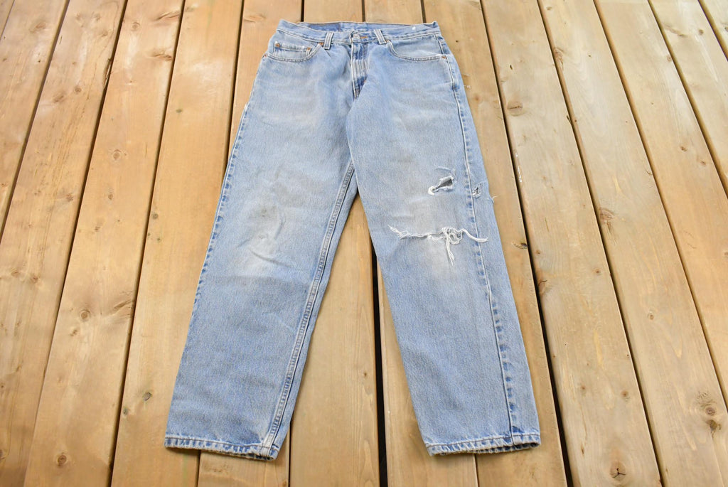 Vintage 1990s Levi's 550 Relaxed Fit Distressed Denim Jeans Men's 28 x 29 / 90s Levi's / Streetwear