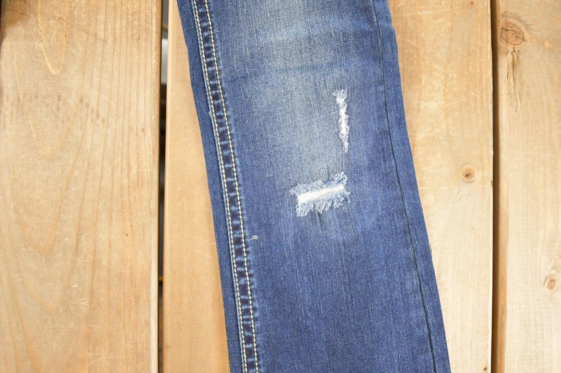 Vintage Deadstock Y2K Grace In LA Bedazzled Bootcut Low Rise Jeans Women's Size 26 x 31