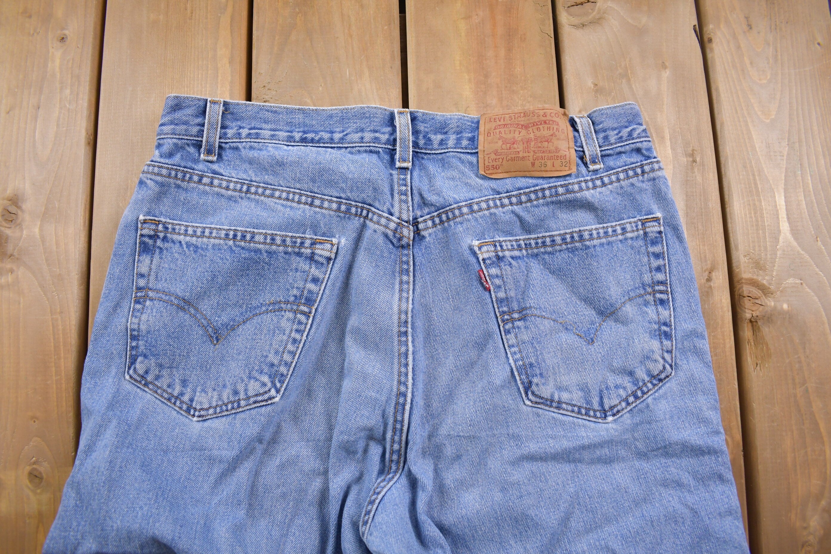 Vintage 1990s Levi's 550 Red Tab Jeans Size 34 x 31 / Made in USA / 90s Denim / Streetwear Fashion / Vintage Denim / Jeans / Vintage Levi's