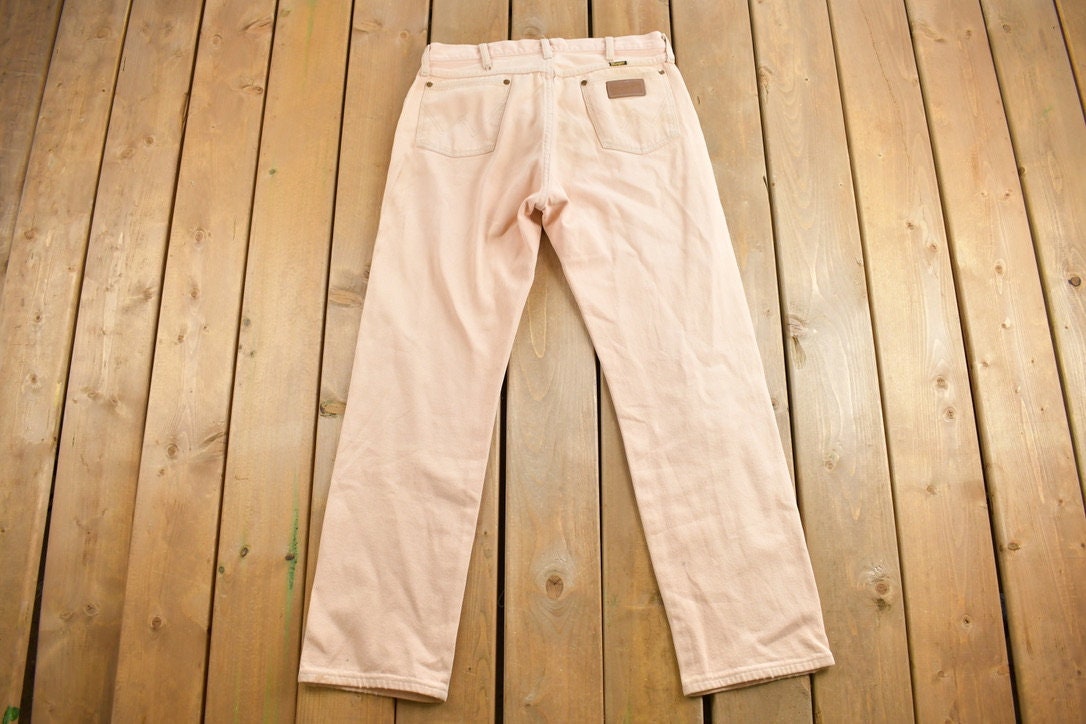 Vintage 1980s Wrangler Pink Jeans Size 33 x 30