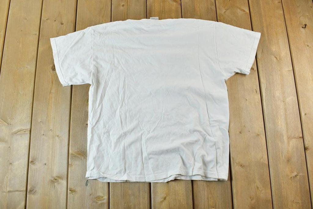 Vintage 1990s French Soccer Bee Cartoon Graphic T-Shirt