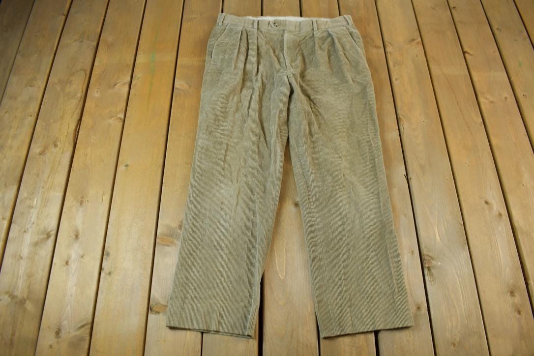 Vintage 1980s L.L. Bean Pleated Corduroy Pants Size 36 x 30