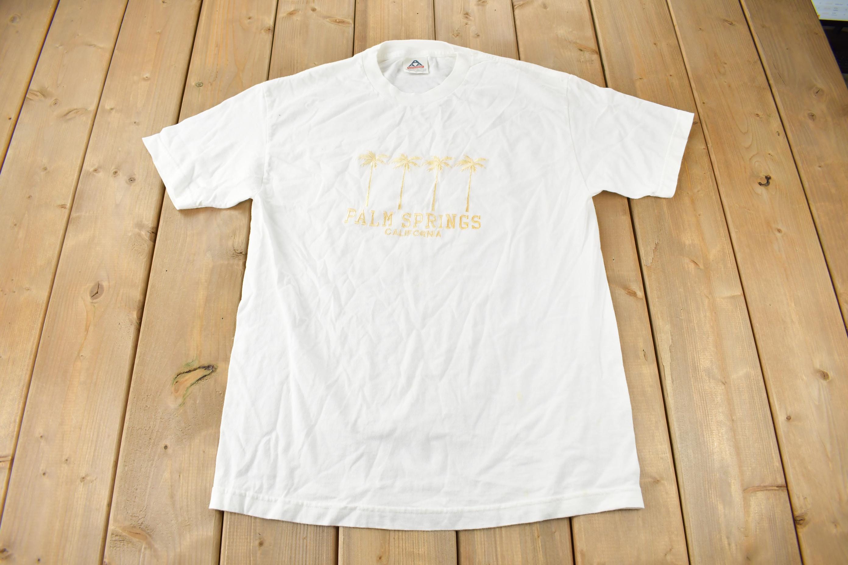 Vintage 1990s Palm Springs California Embroidered Souvenir Travel T-Shirt