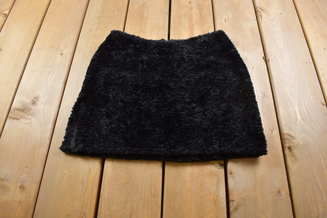 True Vintage 1990s Shank Short Skirt Size 28 x 14