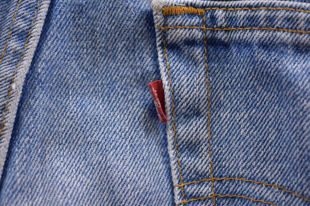 Vintage 1990s Levi's 505 Red Tab Denim Jeans Size 34 x 31