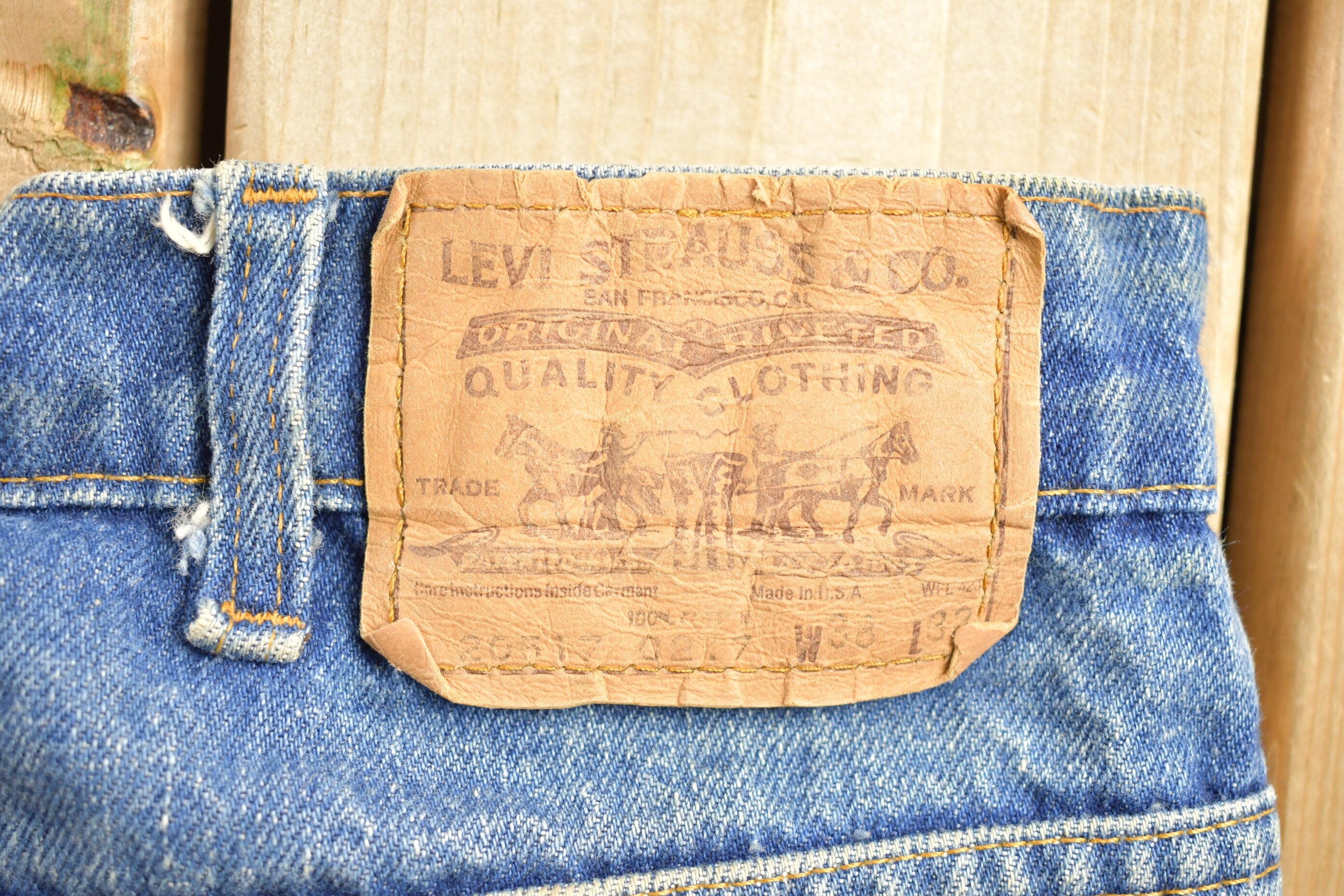 Vintage 1970s Levi's Orange Tab Jeans Size 29 x 29.5
