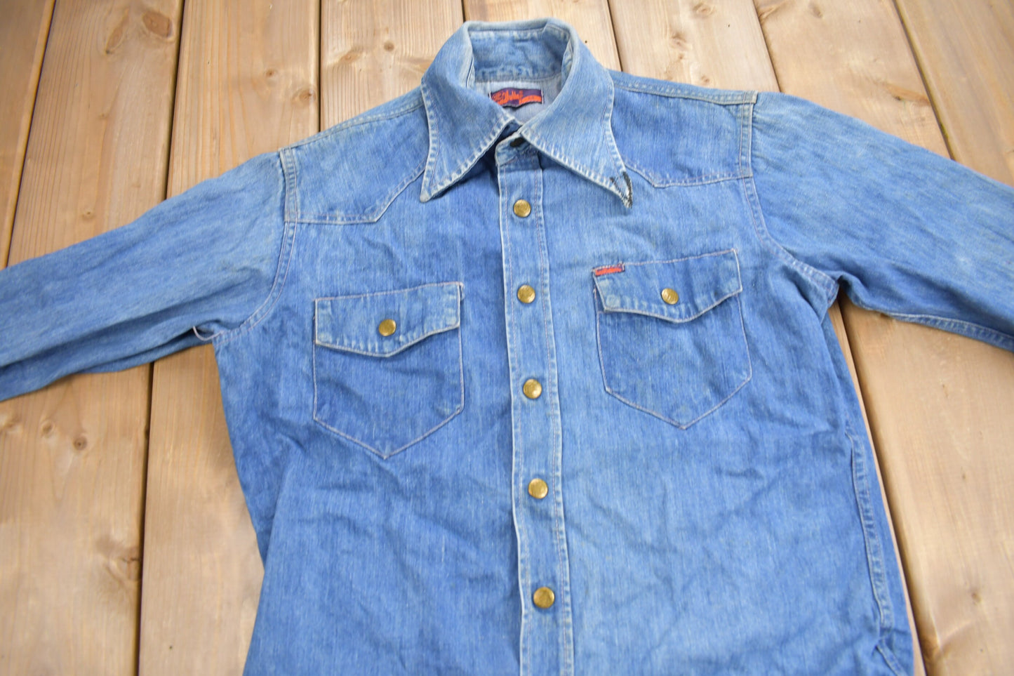 Vintage 1970s Land Hubber Denim Button Up Shirt / 1970s Button Up / Vintage Flannel / True Vintage / Snap Button