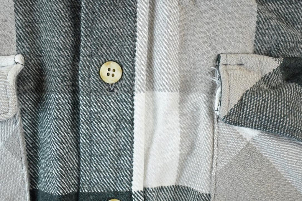 Vintage 1990s Winter Run Plaid Flannel Button Up Shirt Mens XL