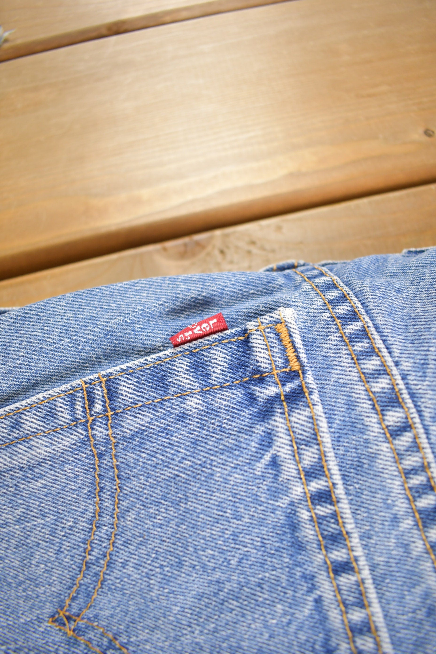 Vintage 1990s Levi's 505 Low Rise Distressed Denim Jeans Size 31 x 32 / Vintage Denim / Streetwear / Light Wash / Vintage Levi's