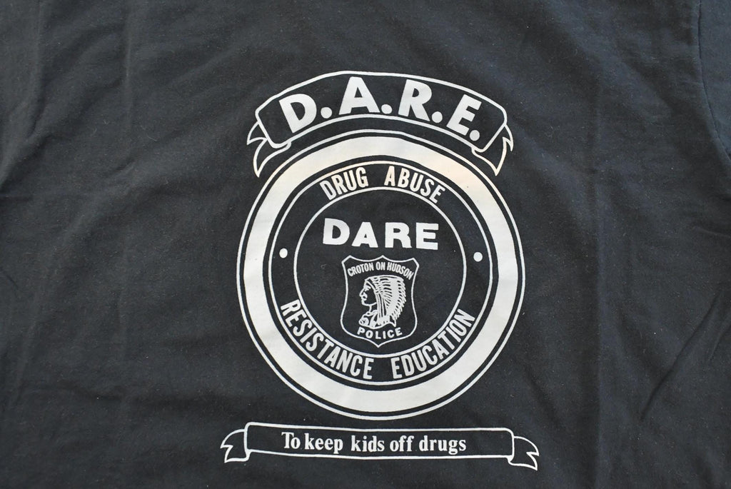 Vintage 1900s Dare to Resist Drugs And Violence Souvenir T-Shirt Men's L