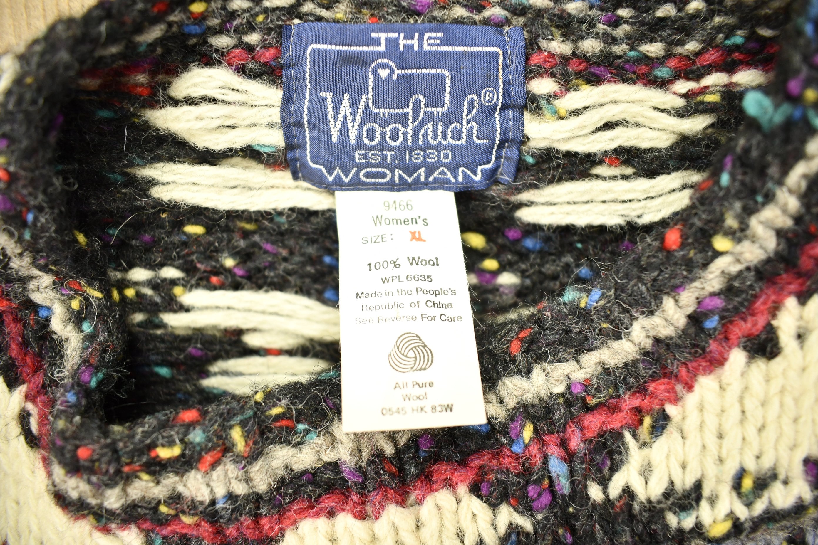Vintage 1990s Woolrich Woman's 100% Wool Knitted South Western Aztec Design Crewneck Sweater
