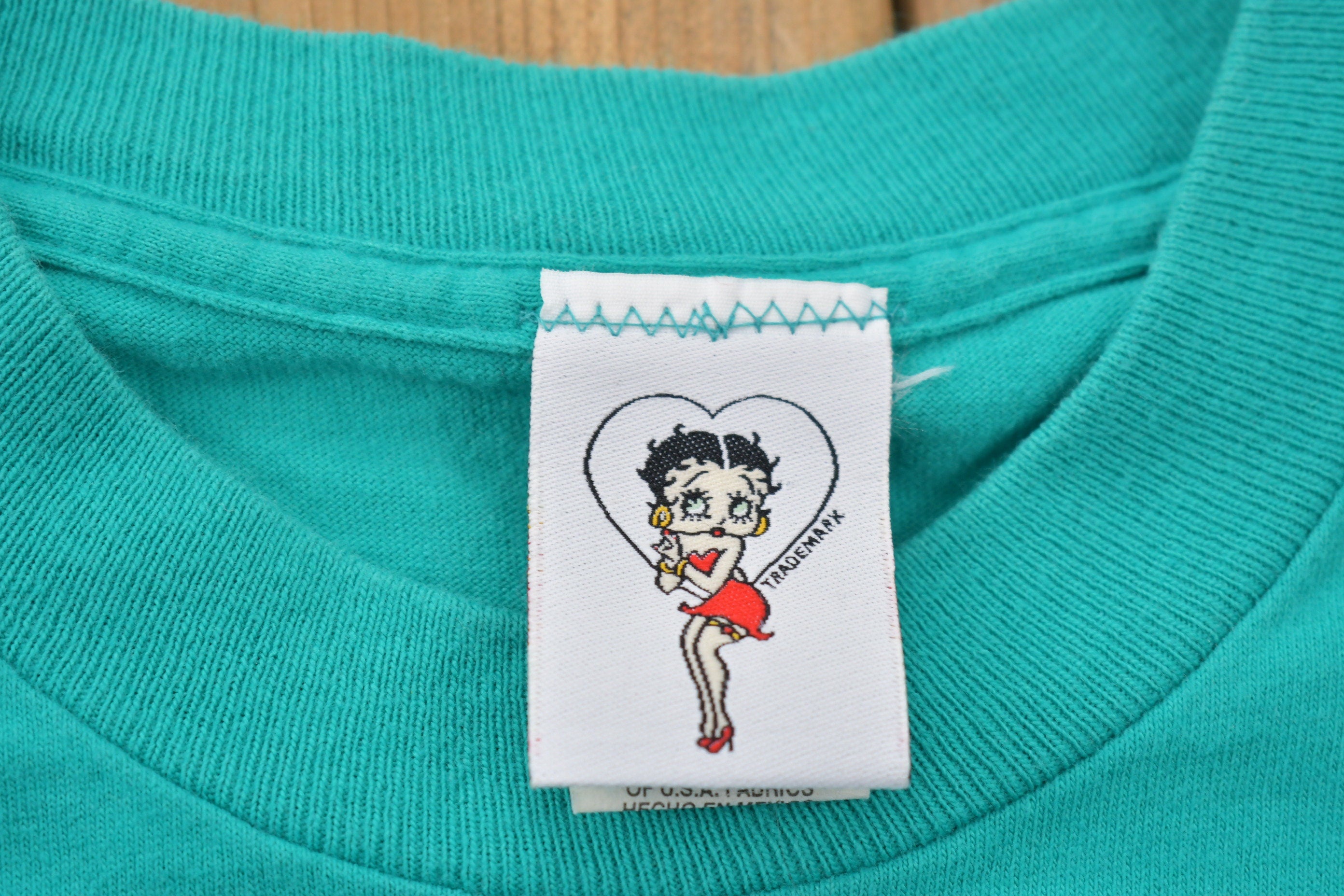 Vintage 2000 Betty Boop Livin La Vida Betty Graphic T-Shirt
