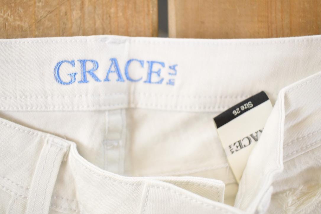 Vintage Deadstock Y2K Grace In LA Bedazzled Bootcut Low Rise Jeans Women's Size 26 x 32