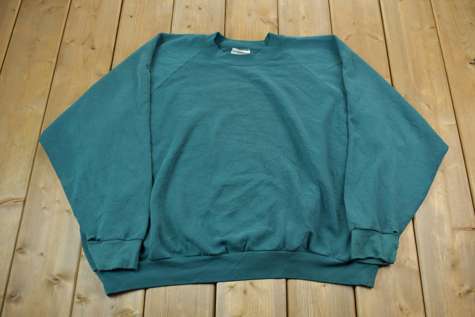 Vintage 1990s Blank Green Fruits Of The Loom Crewneck Sweatshirt