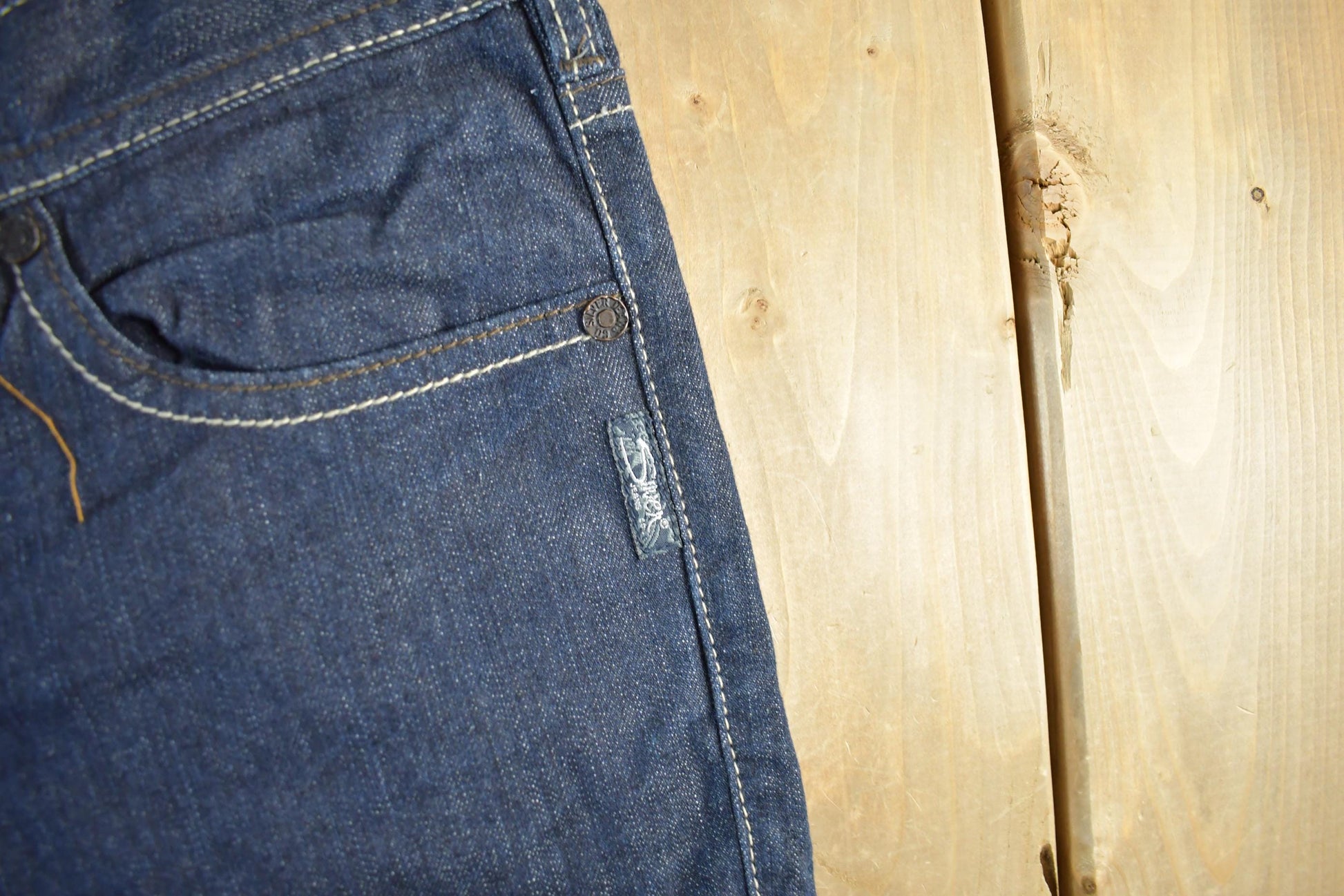 Vintage 2000s Silver Jeans 3