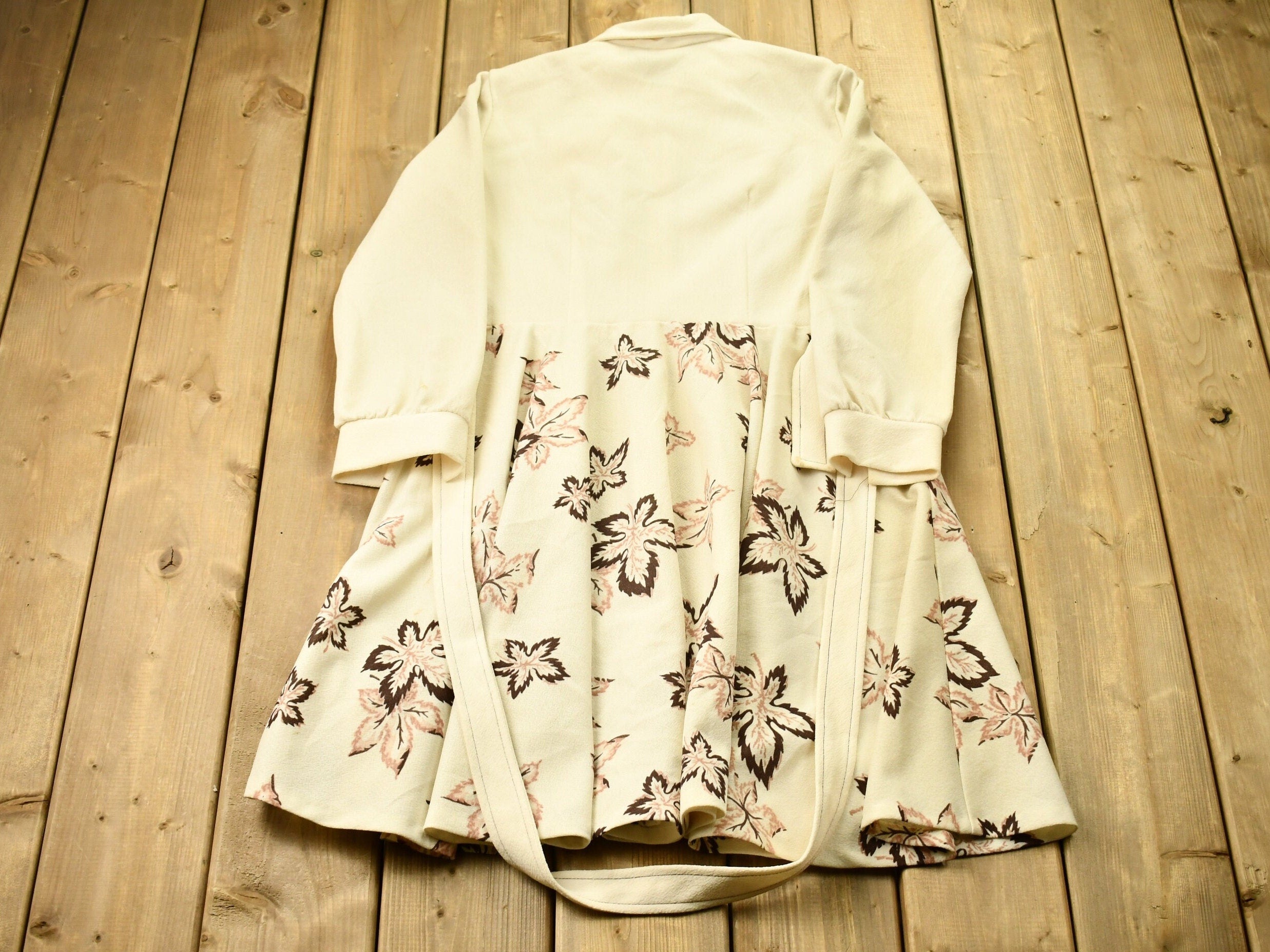 Vintage 1970s Floral Dress