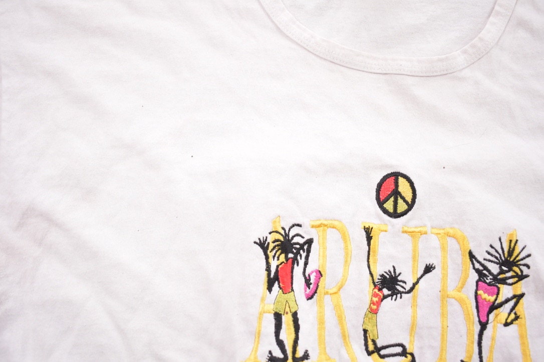 Vintage 1990s Embroidered Aruba We Be Jamin! Pace Sign Souvenir T Shirt