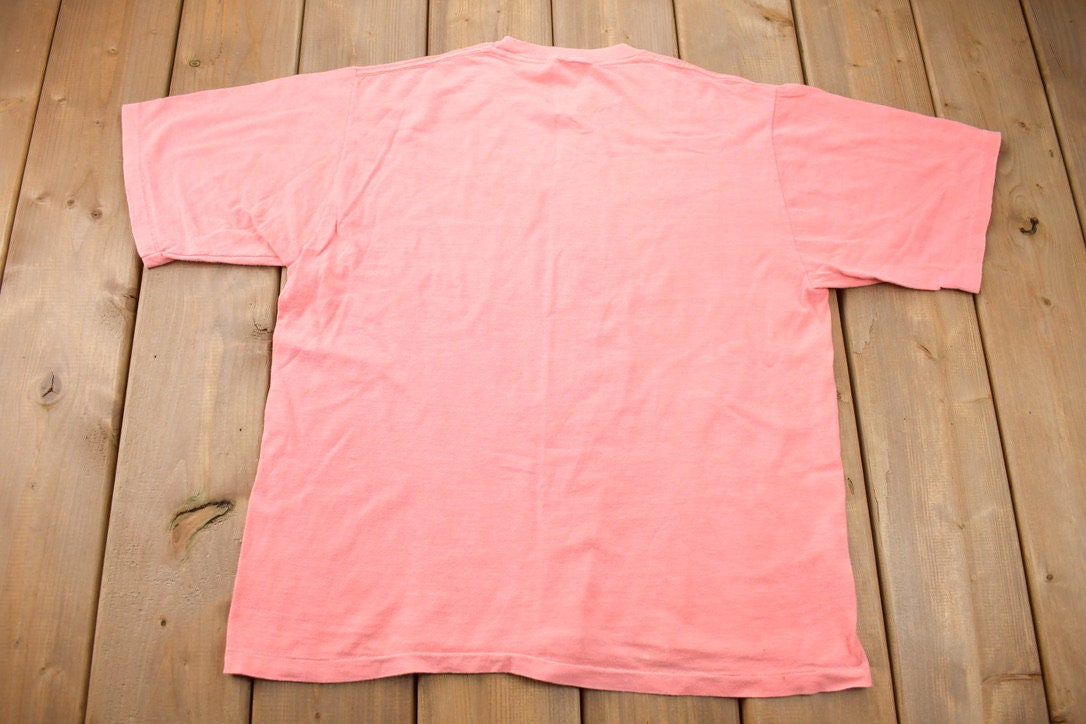 Vintage 1990 Welcome to Club Med School 90 Collegiate T-Shirt