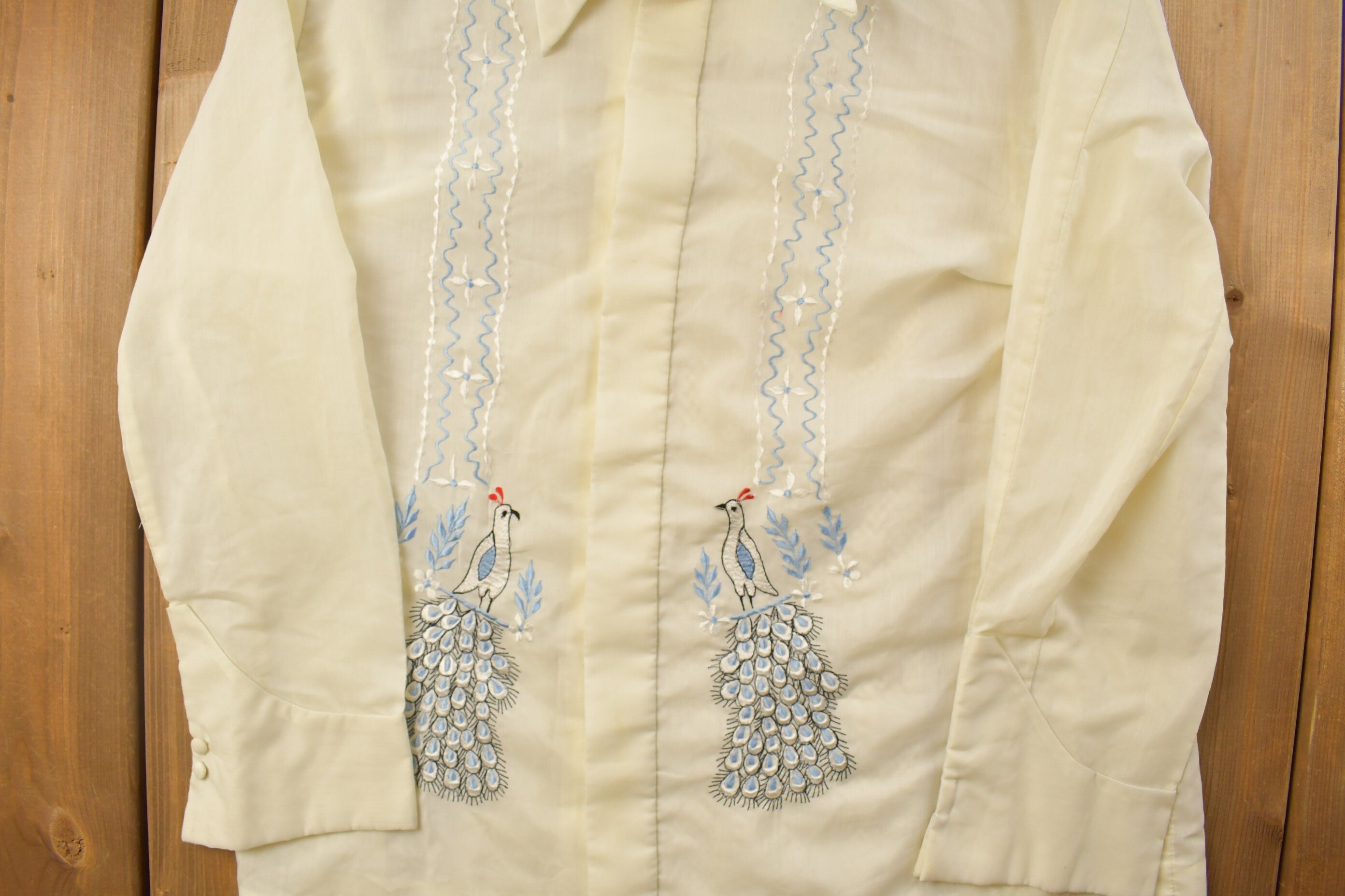 Vintage 1990s Peacock Themed Button Up Shirt / 1990s Button Up / Vintage Flannel / Basic Button Up