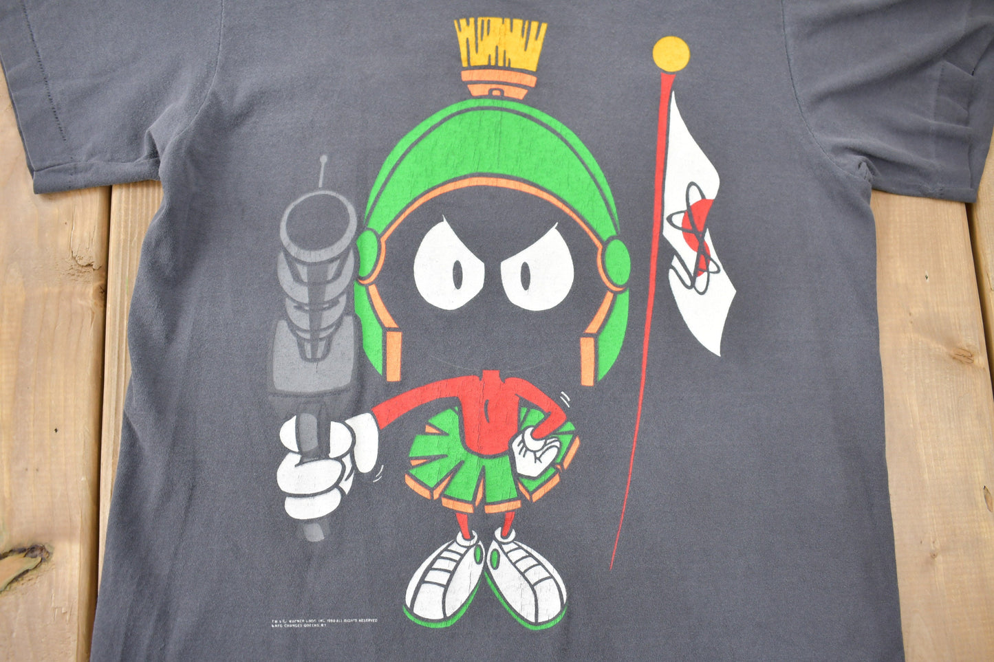 1996 Marvin The Martian Gun Point Looney Tunes Cartoon T-Shirt / 90s Graphic Tee / TV Promo T Shirt / Warner Bros / Changes / Single Stitch