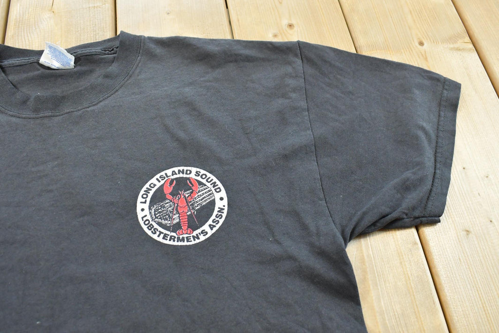 Vintage 1990s Long Island Sound Lobstermen Fishing Souvenir T-Shirt Men's L / Streetwear / 90s Hanes Promotional Tee