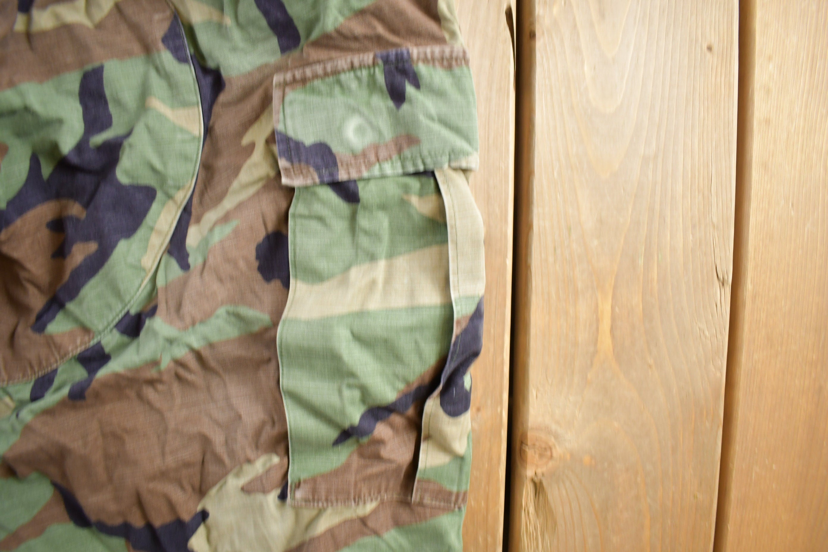 Vintage 1990s Army Camouflage Cargo Pants Size 31x29